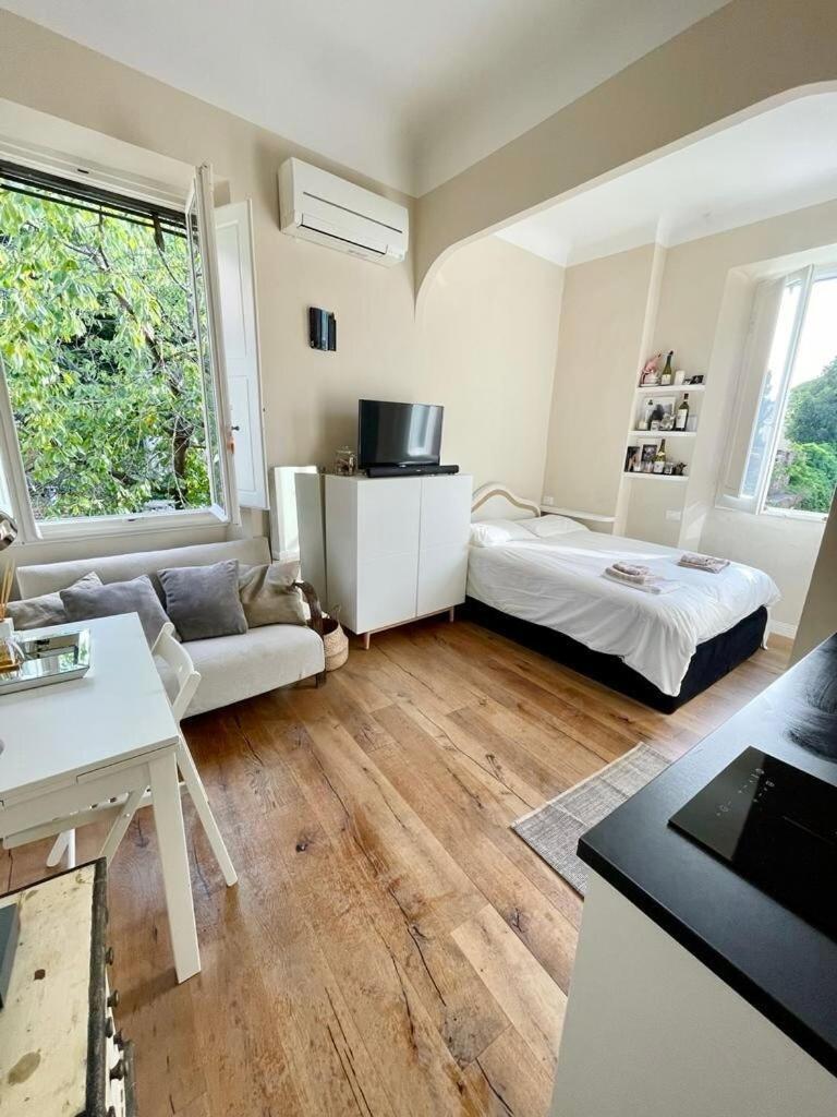 Appartamento Surrounded By Greenery In The Heart Of Firenze